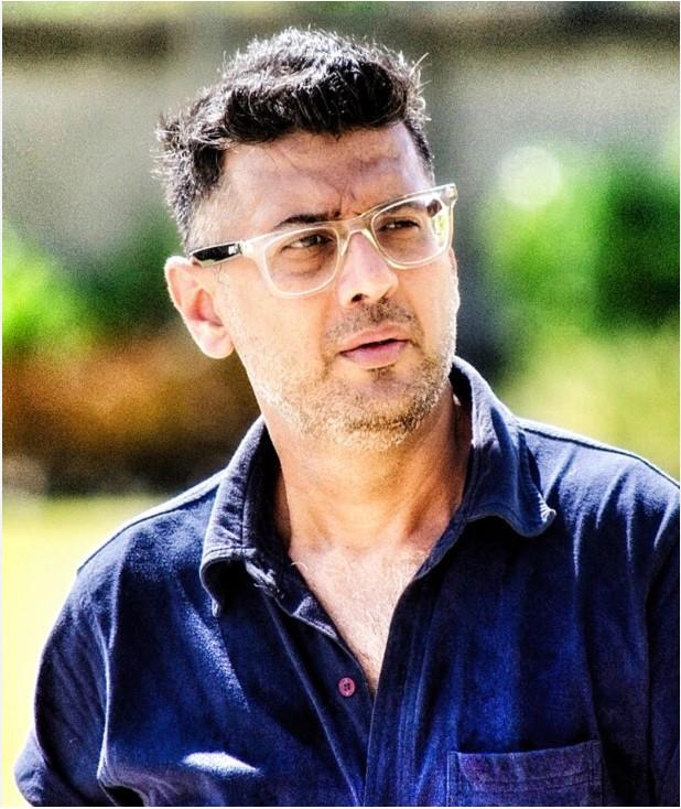 অর্ণব ব্যানার্জি রিঙ্গো, টি ডব্লিউ সৈনিক, তুমি আমার ঘুম তবু তোমায় নিয়ে স্বপ্ন দেখি না, গায়ক, সিনেমাটোগ্রাফার, দাপুটে সৈনিক, বোকার পোস্টমর্টেম টেবিলে টি ডব্লিউ সৈনিক